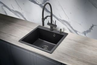 Смеситель для кухни Milacio Ultra MCU.557.TB с подключением к фильтру и гибким изливом Total Black